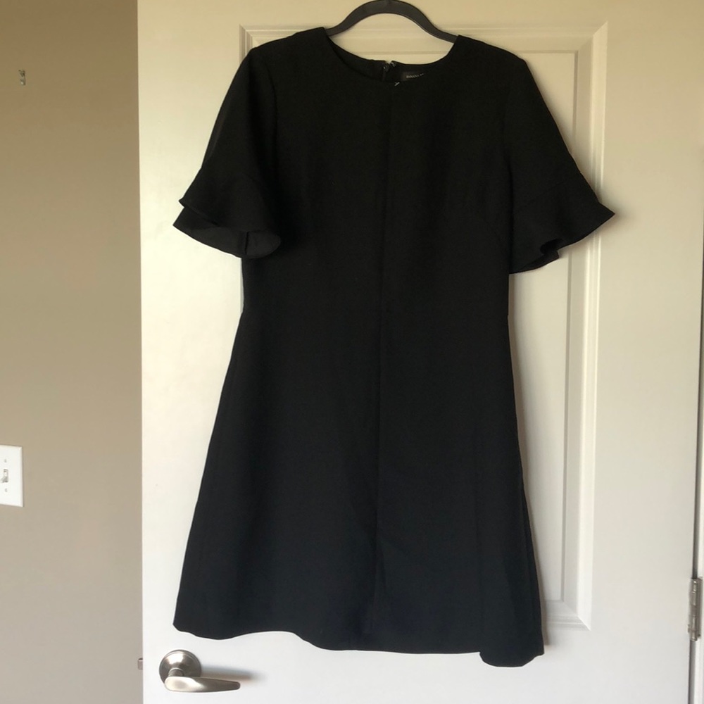 Banana republic black dress with flirty sleeves